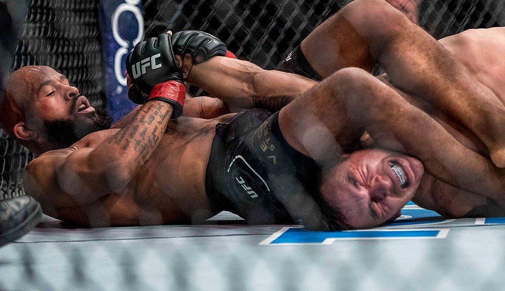 Demetrious Johnson produced a truly crazy finish to submit Ray Borg in their title bout