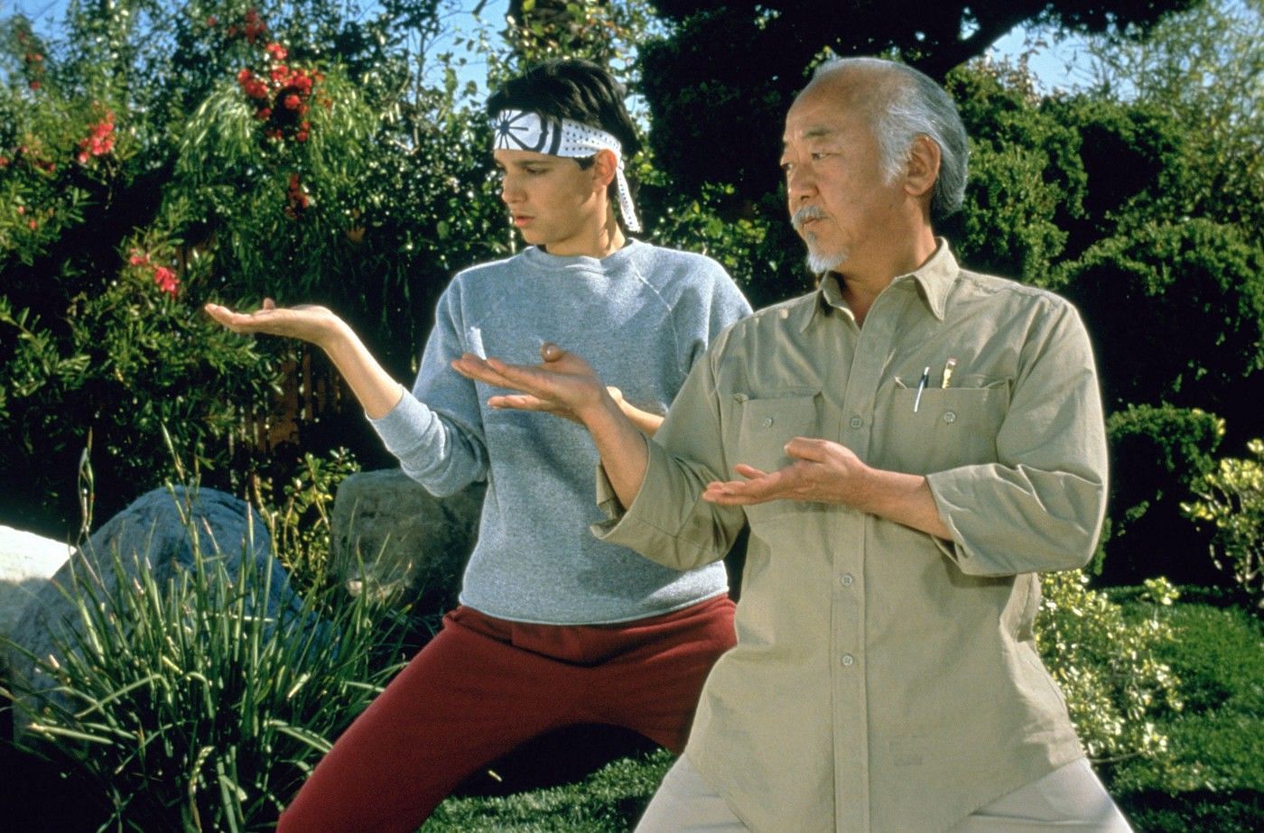 Mr. Miyagi teaches Daniel karate (Image via Columbia Pictures)