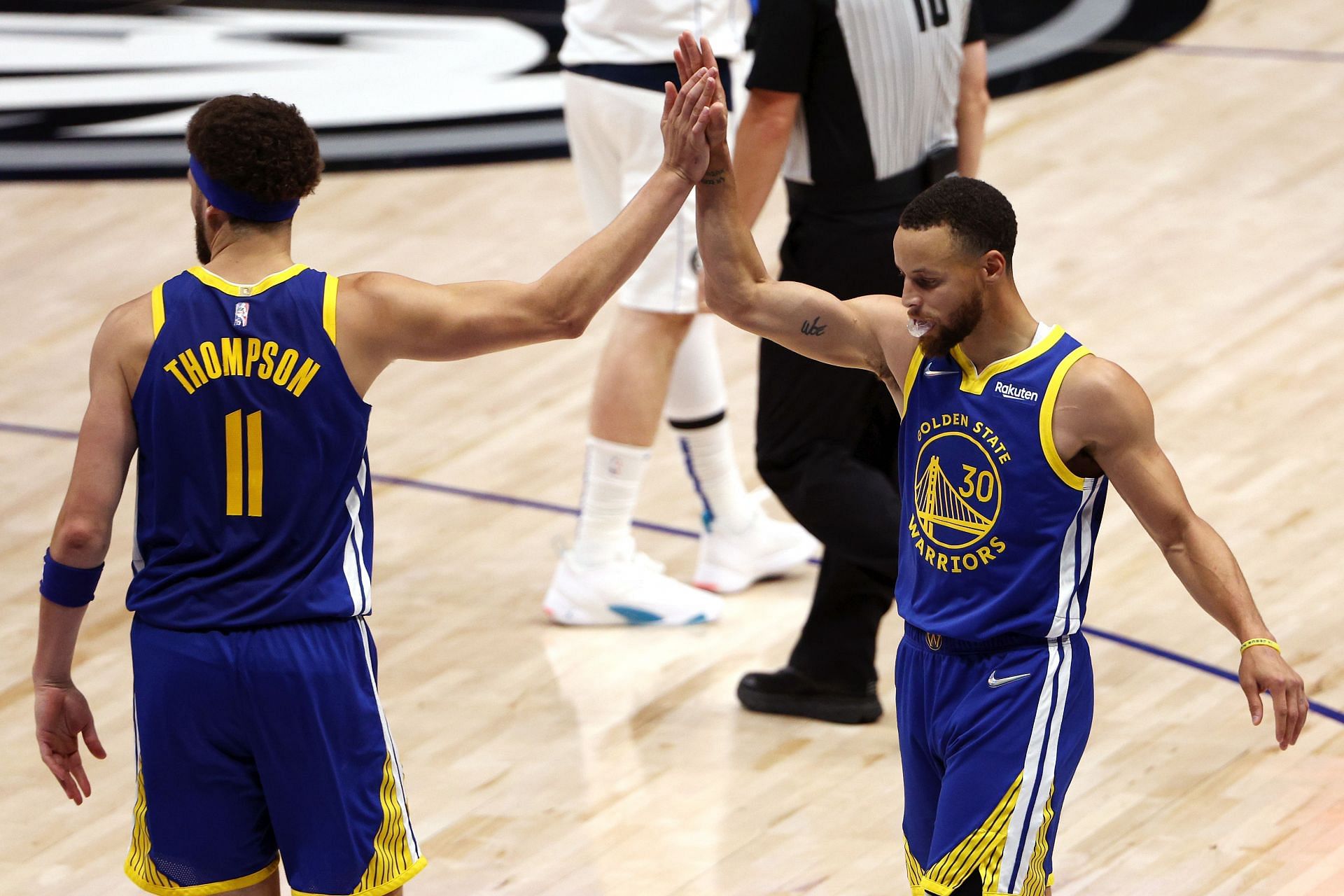 Klay Thompson and Steph Curry of the Golden State Warriors