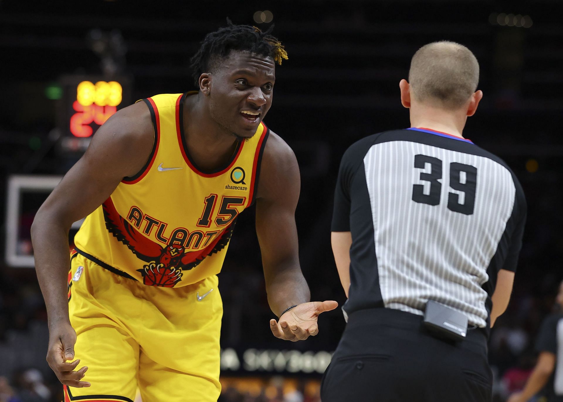 Clint Capela argues with a ref in the game against the Golden State Warriors.