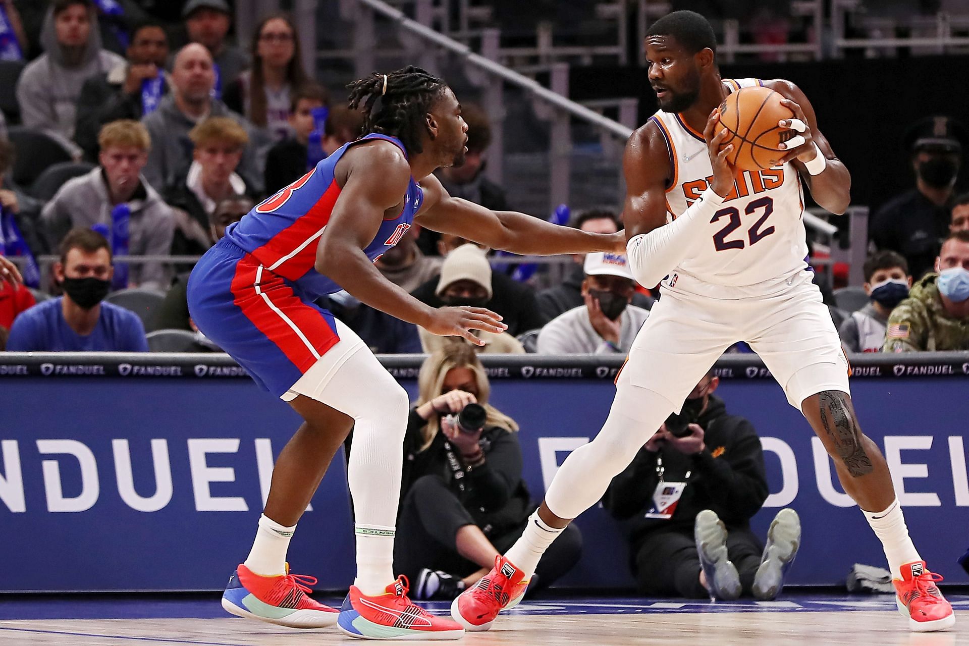 Deandre Ayton of the Phoenix Suns against Isaiah Stewart of the Detroit Pistons