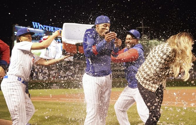 WATCH: Chicago Cubs veteran tells rookie Christopher Morel to "just breathe," rookie wins the game