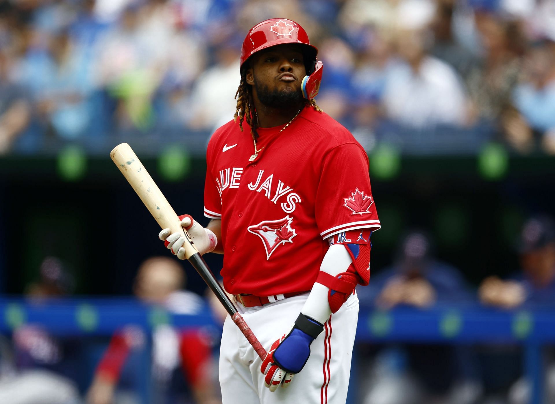 Like father like son!” - MLB superstar Vladimir Guerrero Jr. has eerily  similar stats to his father in his first 403 MLB career games
