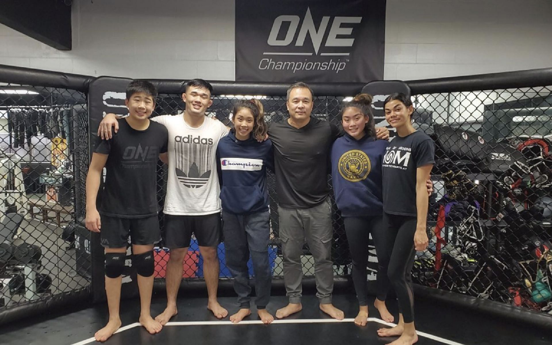 Lea Bivins (first from right) trains with the Lee family. [Photo Lea Bivins Instagram]