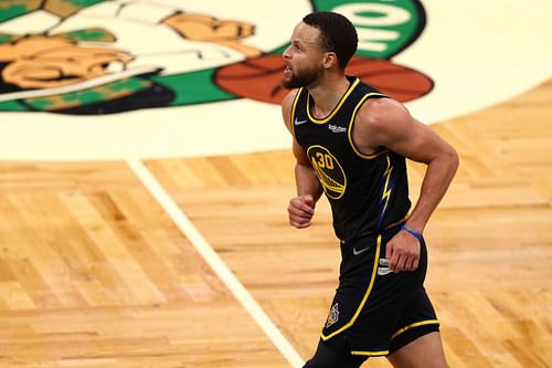 Steph Curry put up a 43-point, 10-rebound double-double on Friday.