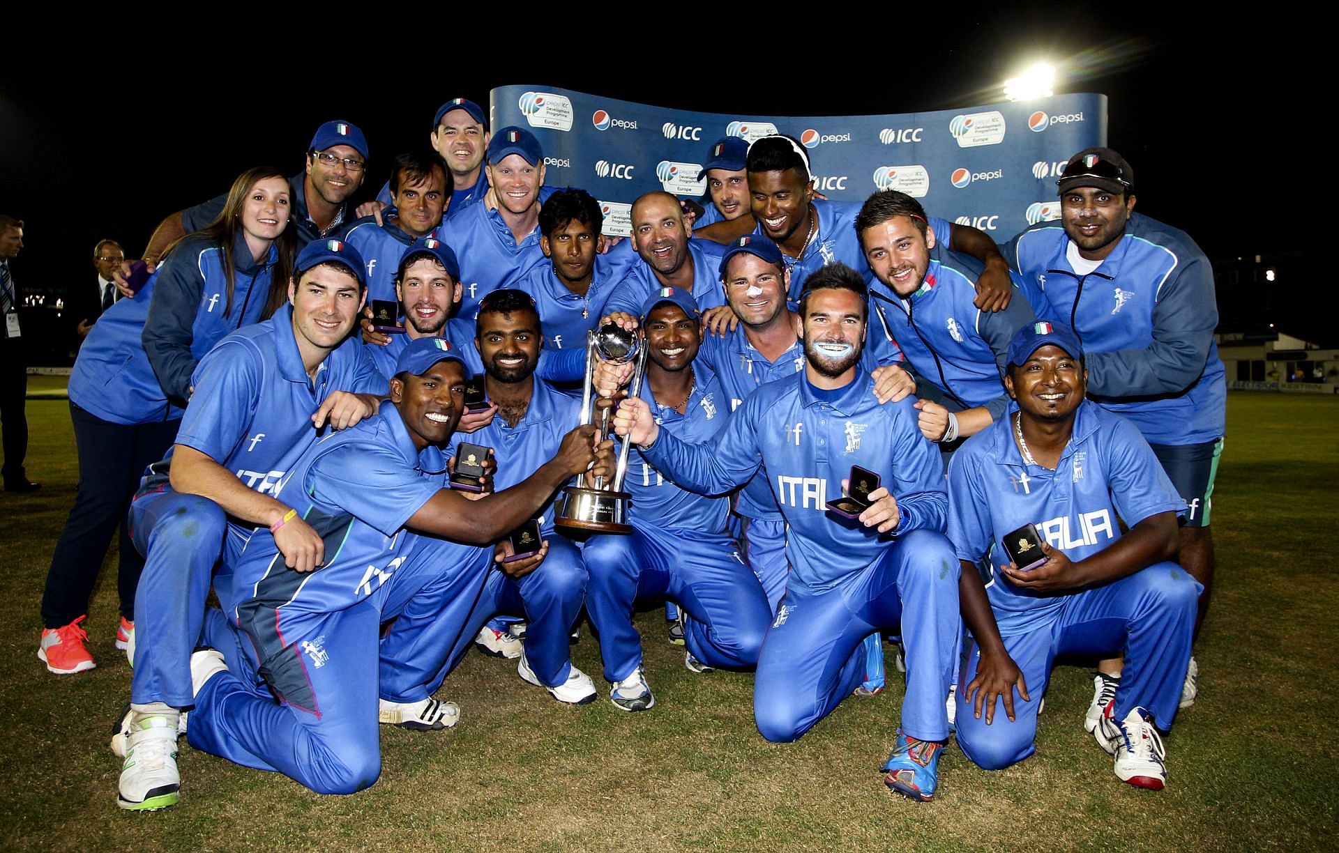 Italy with the ICC European Division 1 Trophy.