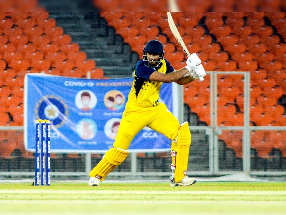 Shahrukh Khan is No. 2 on TNPL 2022's wicket-taker list.  (Photo courtesy: News18)