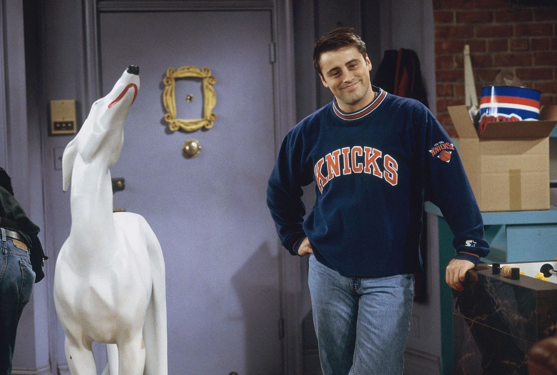 Matt LeBlanc as Joey Tribbiani from American sitcom FRIENDS (Image via Warner Bros. Studio)