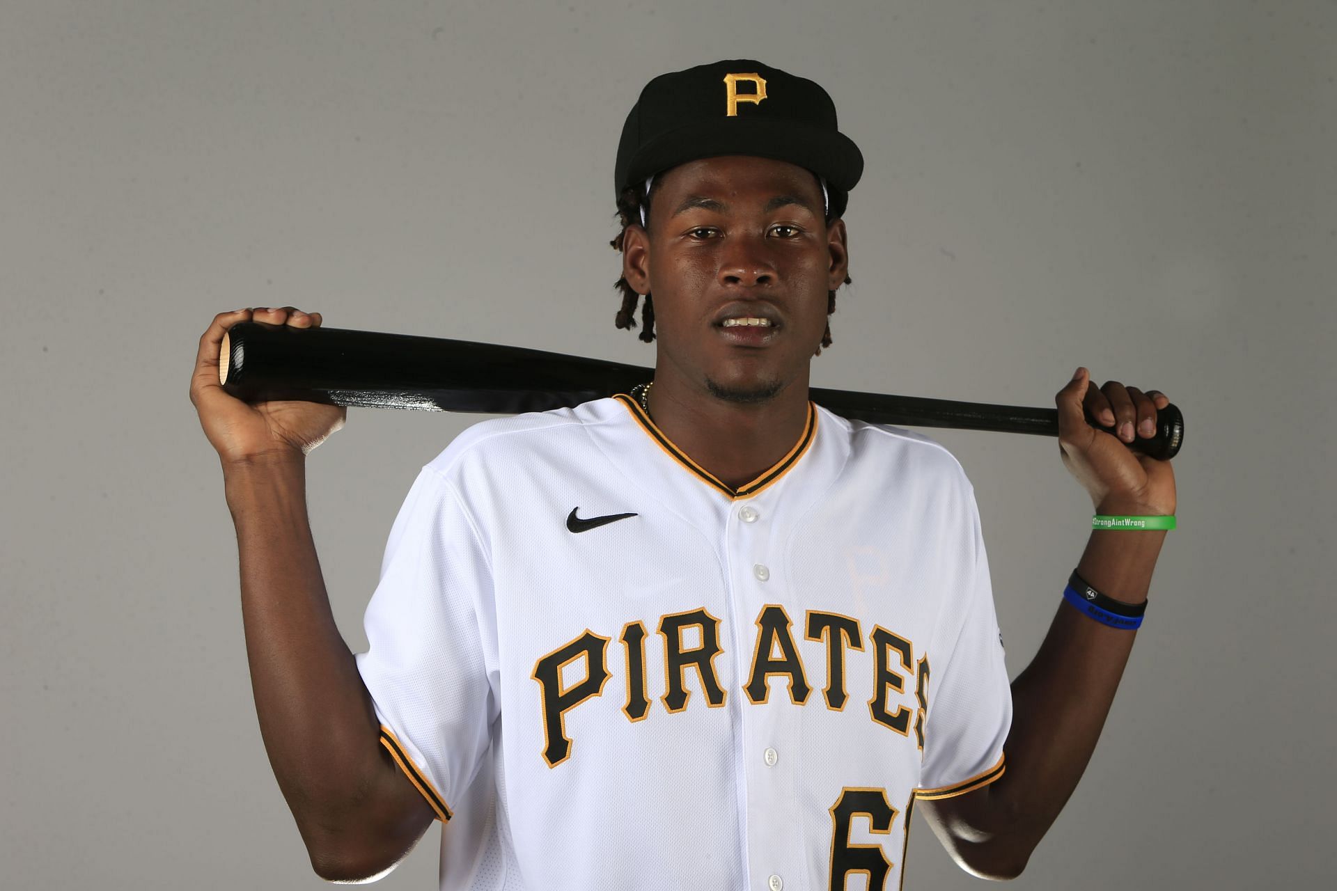 Future shortstop? Outfielder? Regardless, Pirates' Oneil Cruz