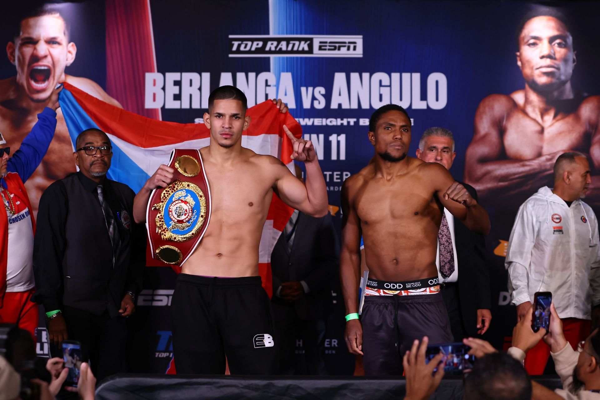 Edgar Berlanga (L) and Roamer Alexis Angulo (R) are set to collide in New York later tonight.
