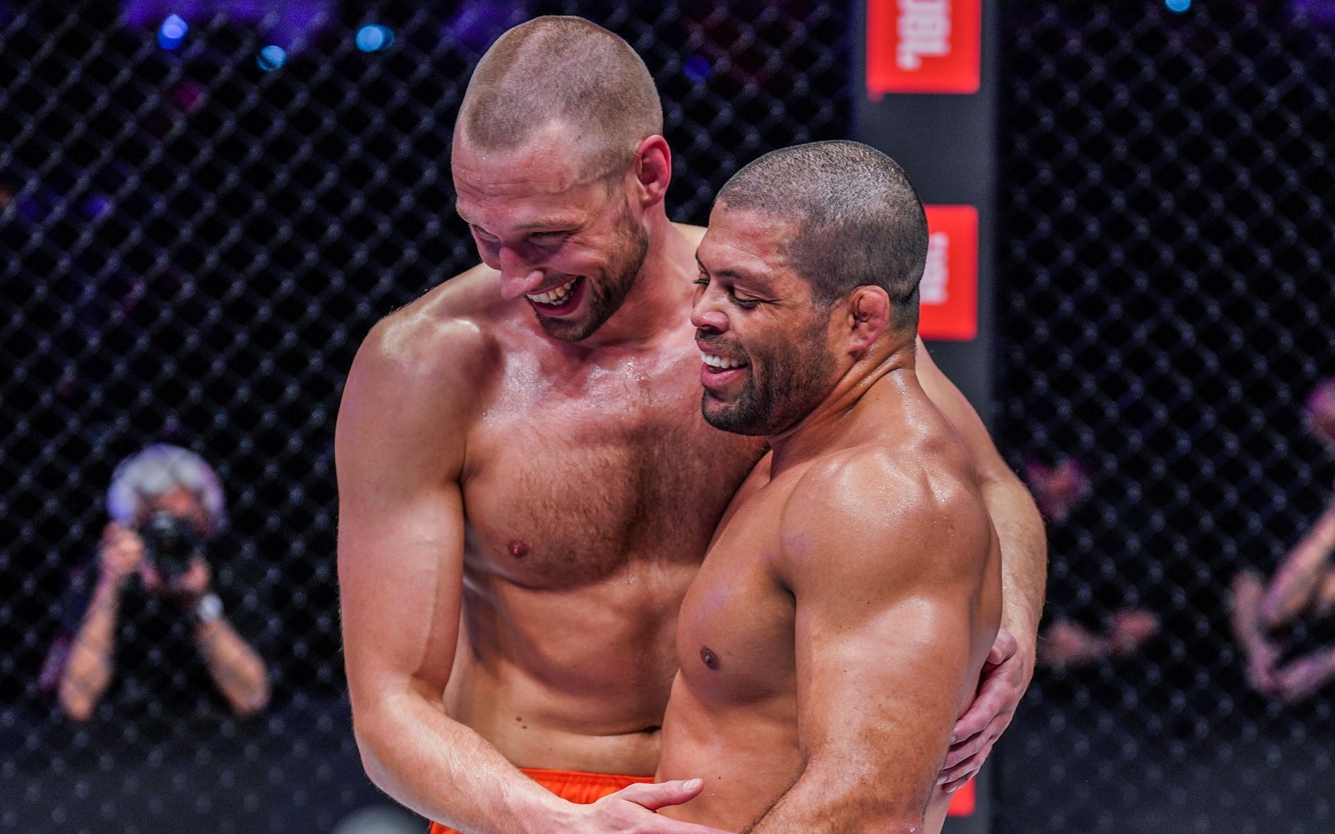 Reinier De Ridder (left) says he can finish off Andre Galvao in an MMA match. [Photo ONE Championship]