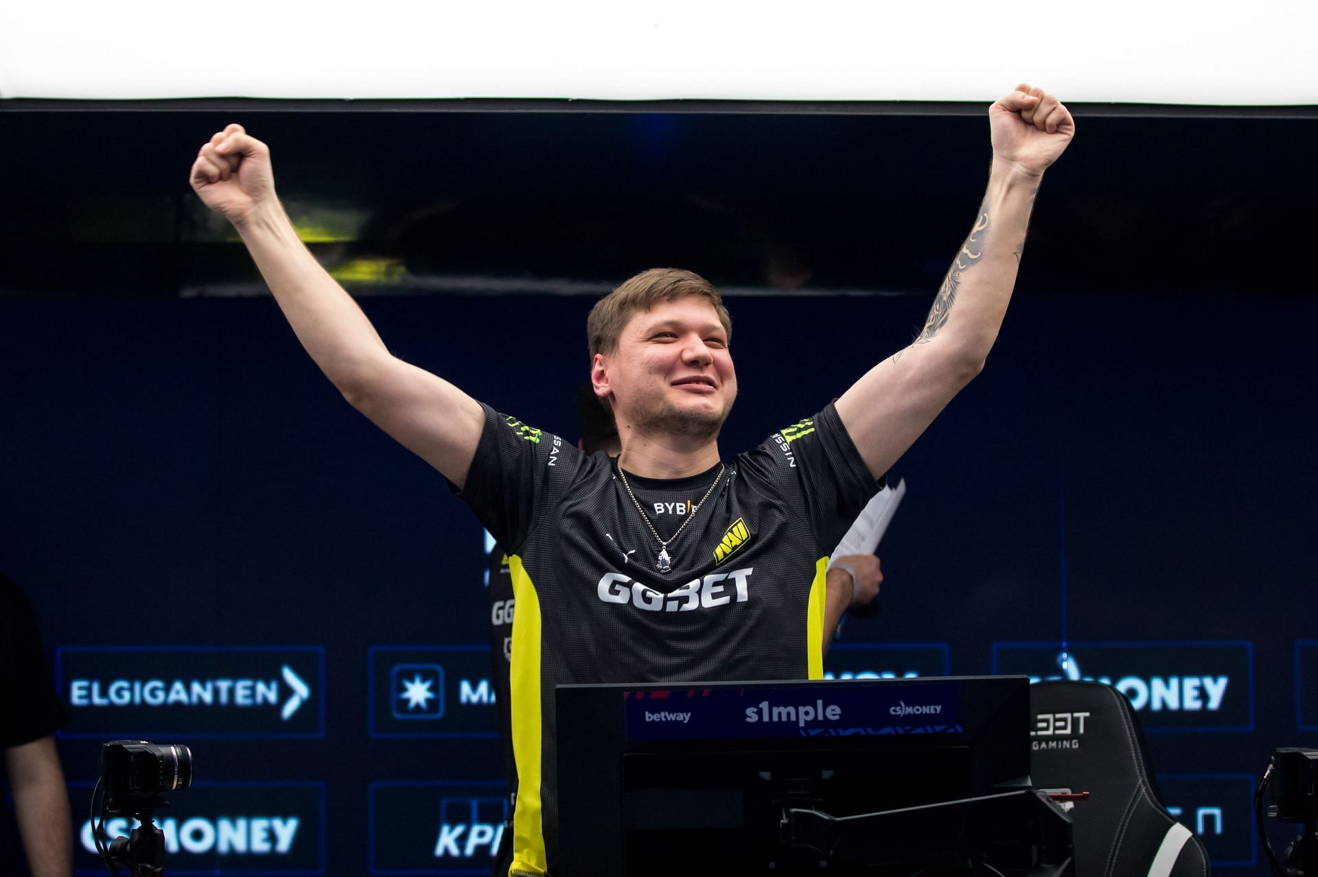 s1mple pulled off an incredible 4k against OG in the BLAST Spring Semifinals (Image via Getty)