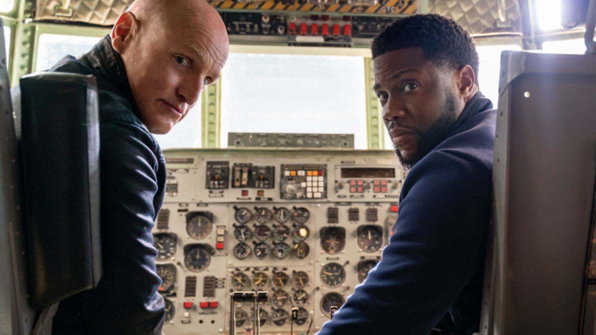 Woody Harrelson and Kevin Hart in The Man from Toronto (Image via IMDb)