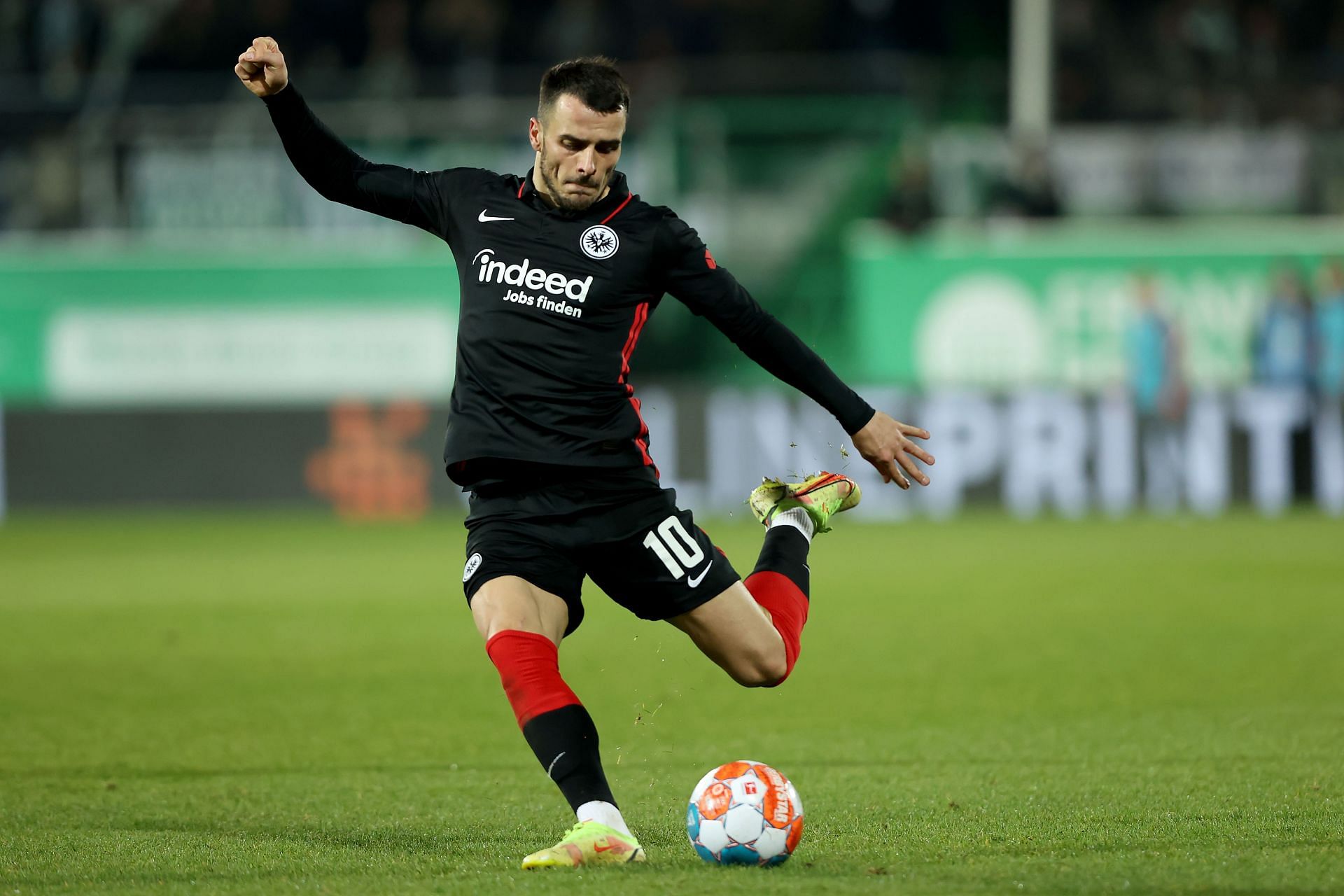 SpVgg Greuther F&uuml;rth v Eintracht Frankfurt - Bundesliga