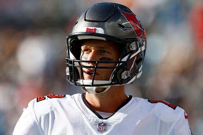 “Those guys suck” - NFL analyst claims Tom Brady will be tortured at FOX