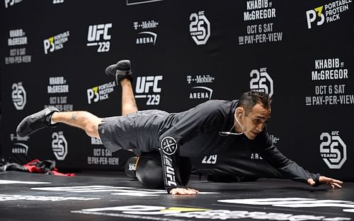 Former UFC interim lightweight champion Tony Ferguson during the open workouts at UFC 229: Khabib vs. McGregor [Image courtesy of Getty]