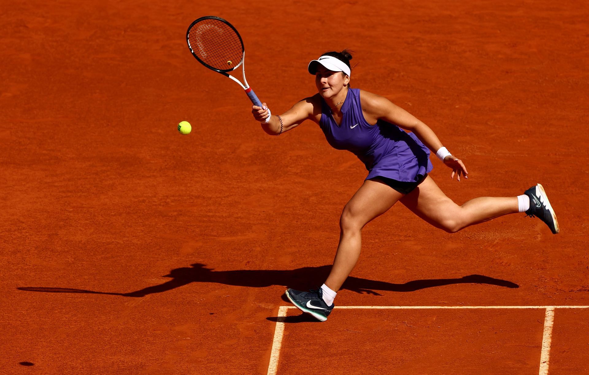 Bianca Andreescu in action at the Mutua Madrid Open