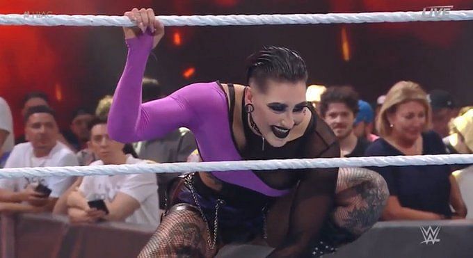 Rhea Ripley and Bianca Belair don new gear at Hell in a Cell