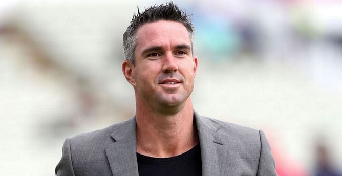 Kevin Pietersen picks his IPL 2022 XI; Dinesh Karthik, Rashid Khan left out