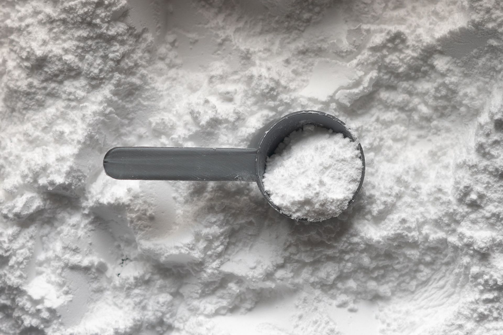 Creatine phosphate helps in building muscle. (Image via Unsplash / howtogym)