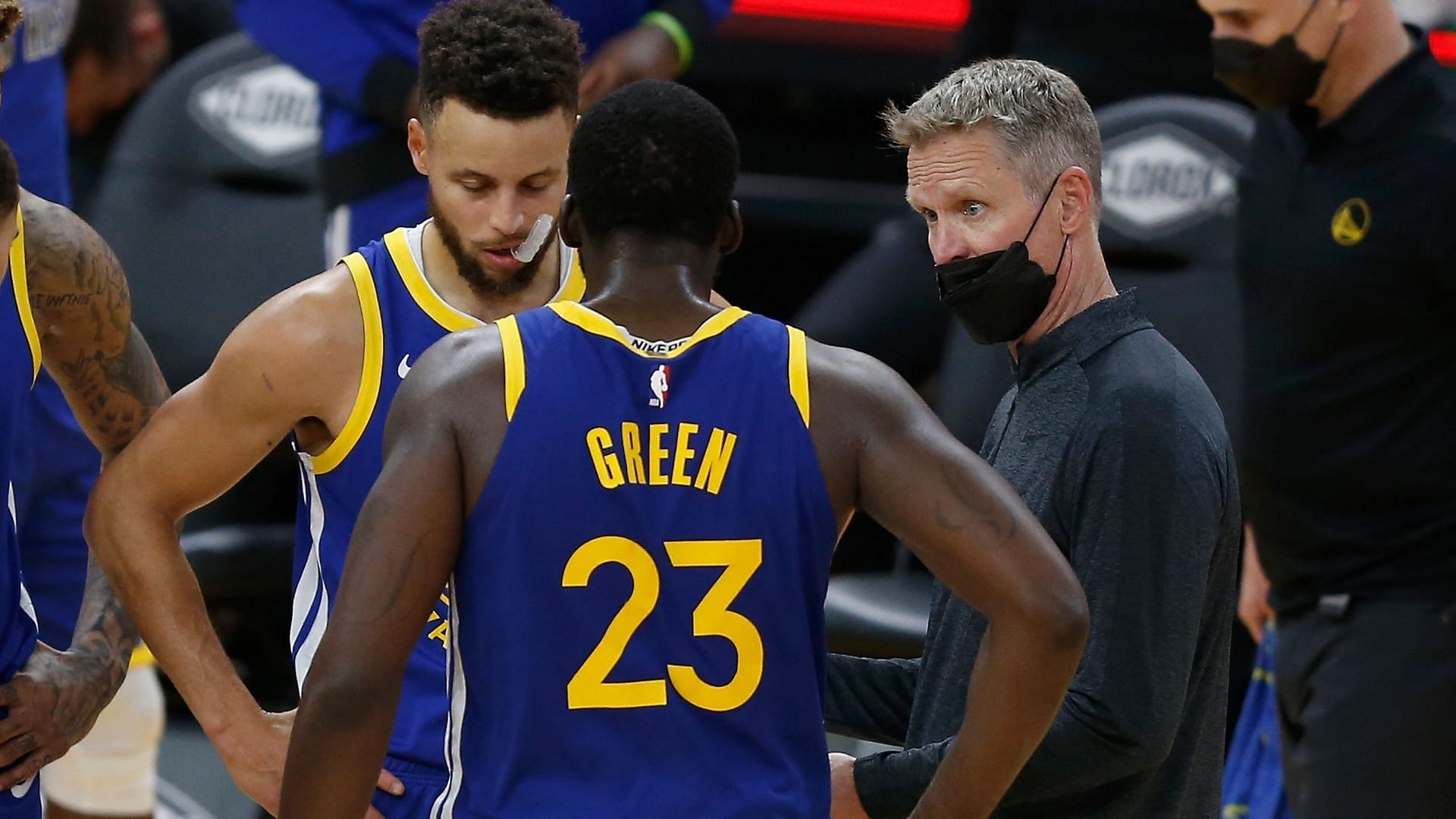 Steve Kerr has never been reluctant or afraid to coach hard his Golden State Warriors superstars. [Photo: Sporting News]