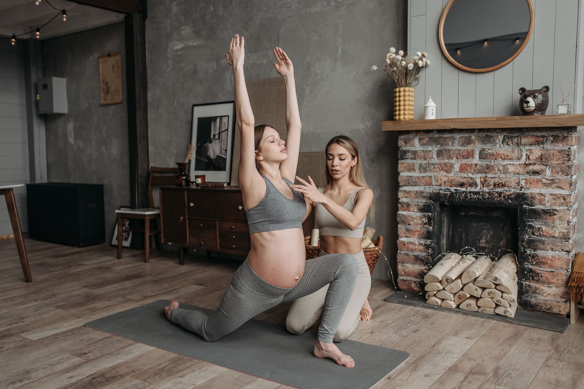 7 Best Pilates Exercises That Help Ensure a Fit Pregnancy