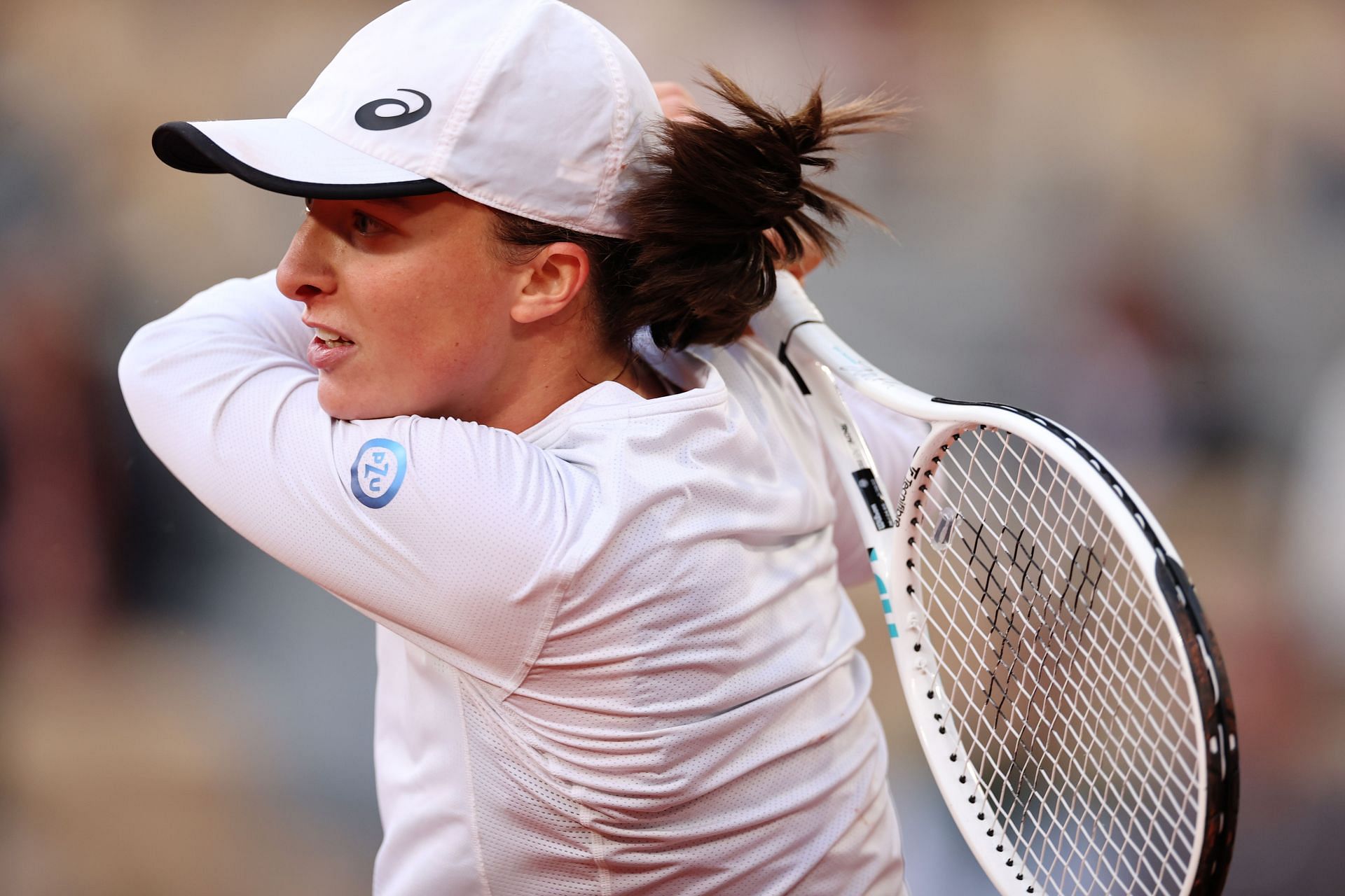 Iga Swiatek faces Jessica Pegula in the quarterfinals of the French Open
