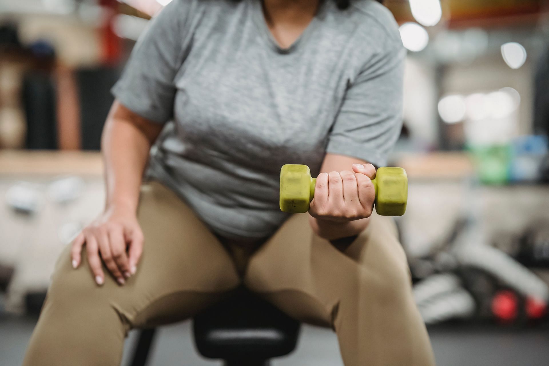 Muscle loss can happen if you&#039;re immobile due to an injury (Image via Pexels/Julia Larson)
