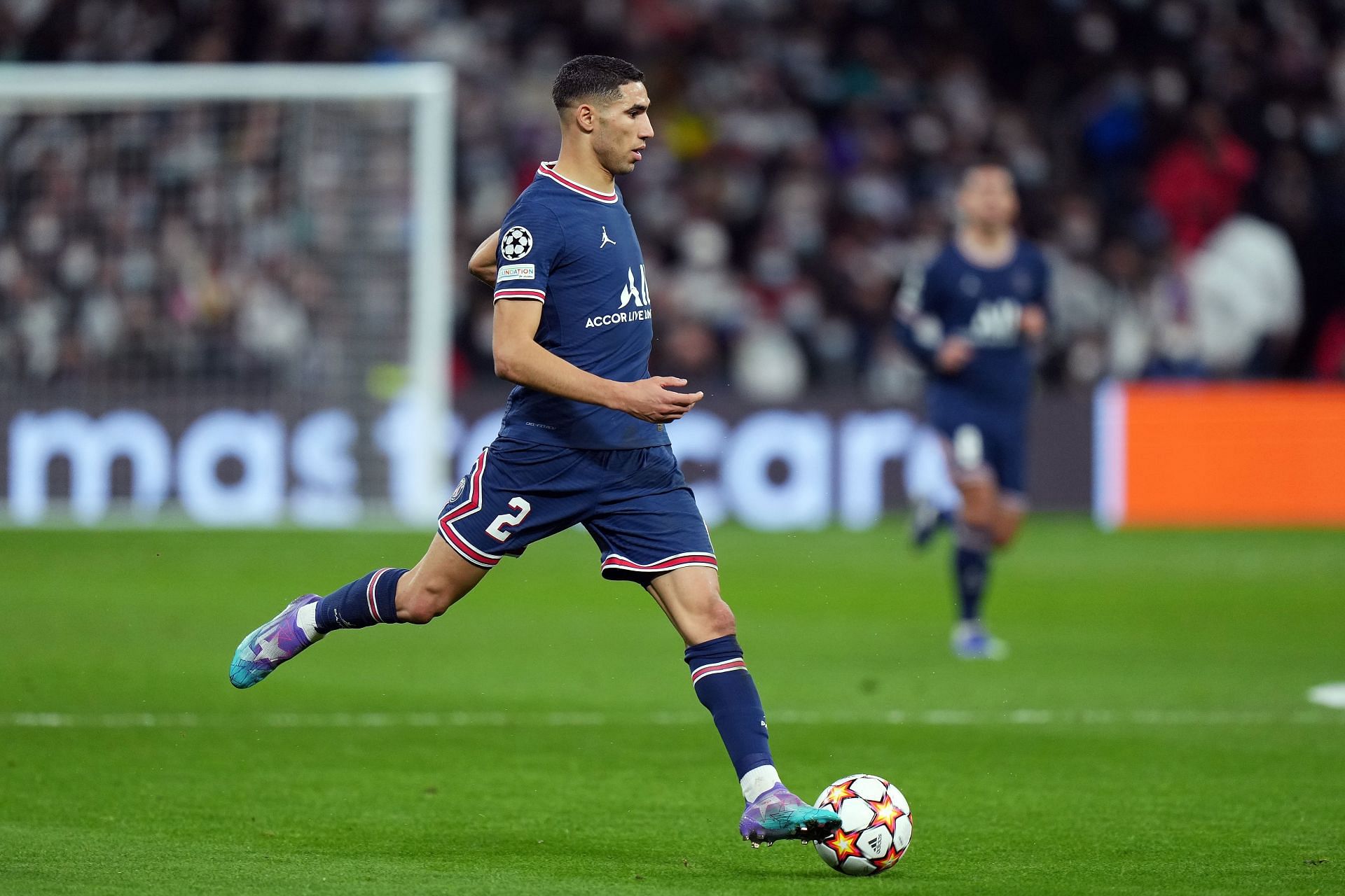 Achraf Hakimi is unlikely to arrive at Stamford Bridge this summer.