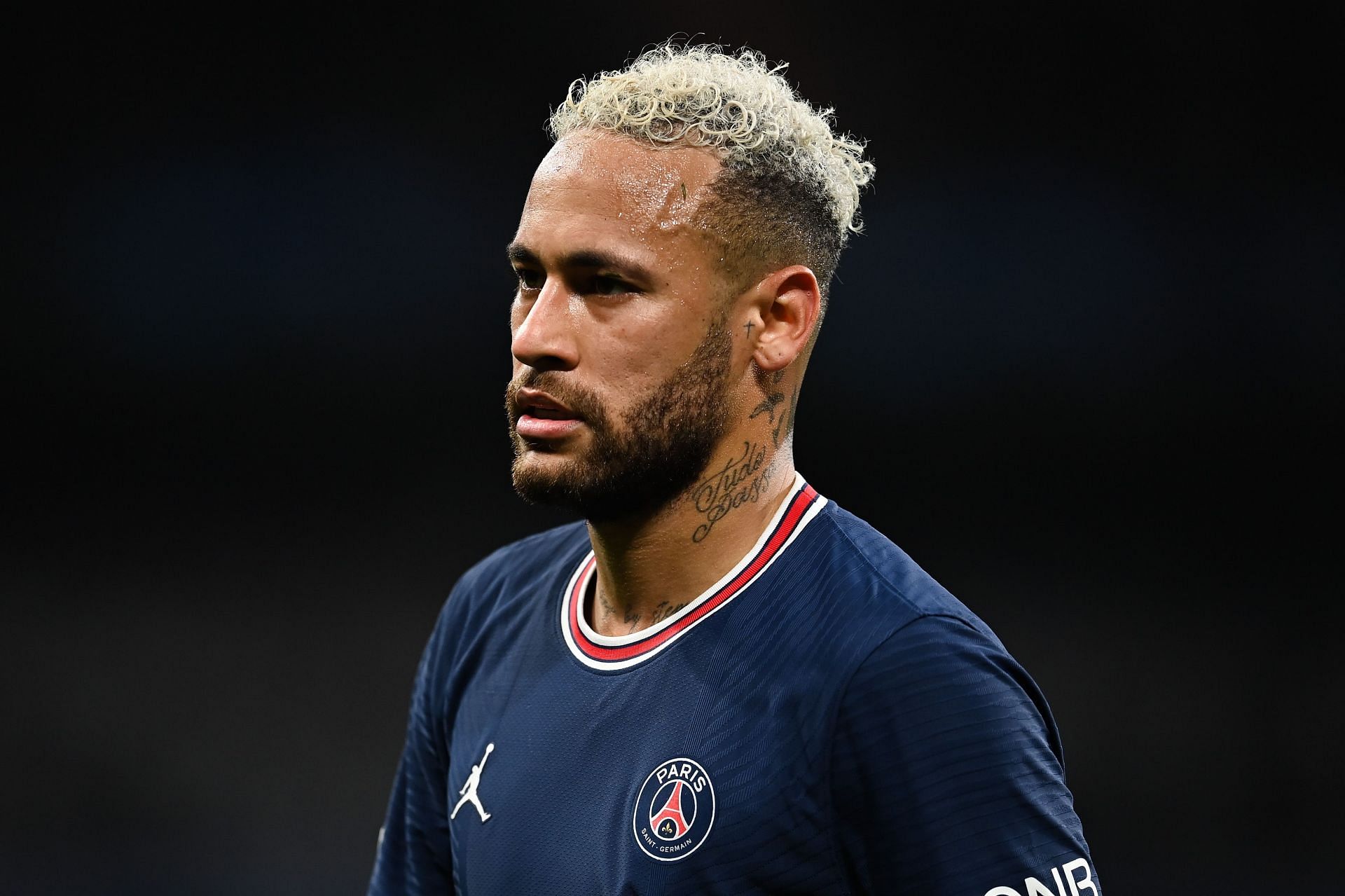 Neymar: Paris Saint-Germain willing to listen to offers for