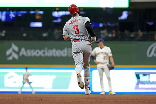 Philadelphia Phillies v Milwaukee Brewers