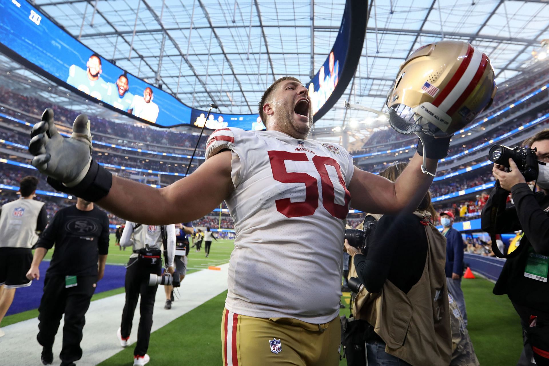 49ers Pro Bowl C Alex Mack retires after 13 seasons