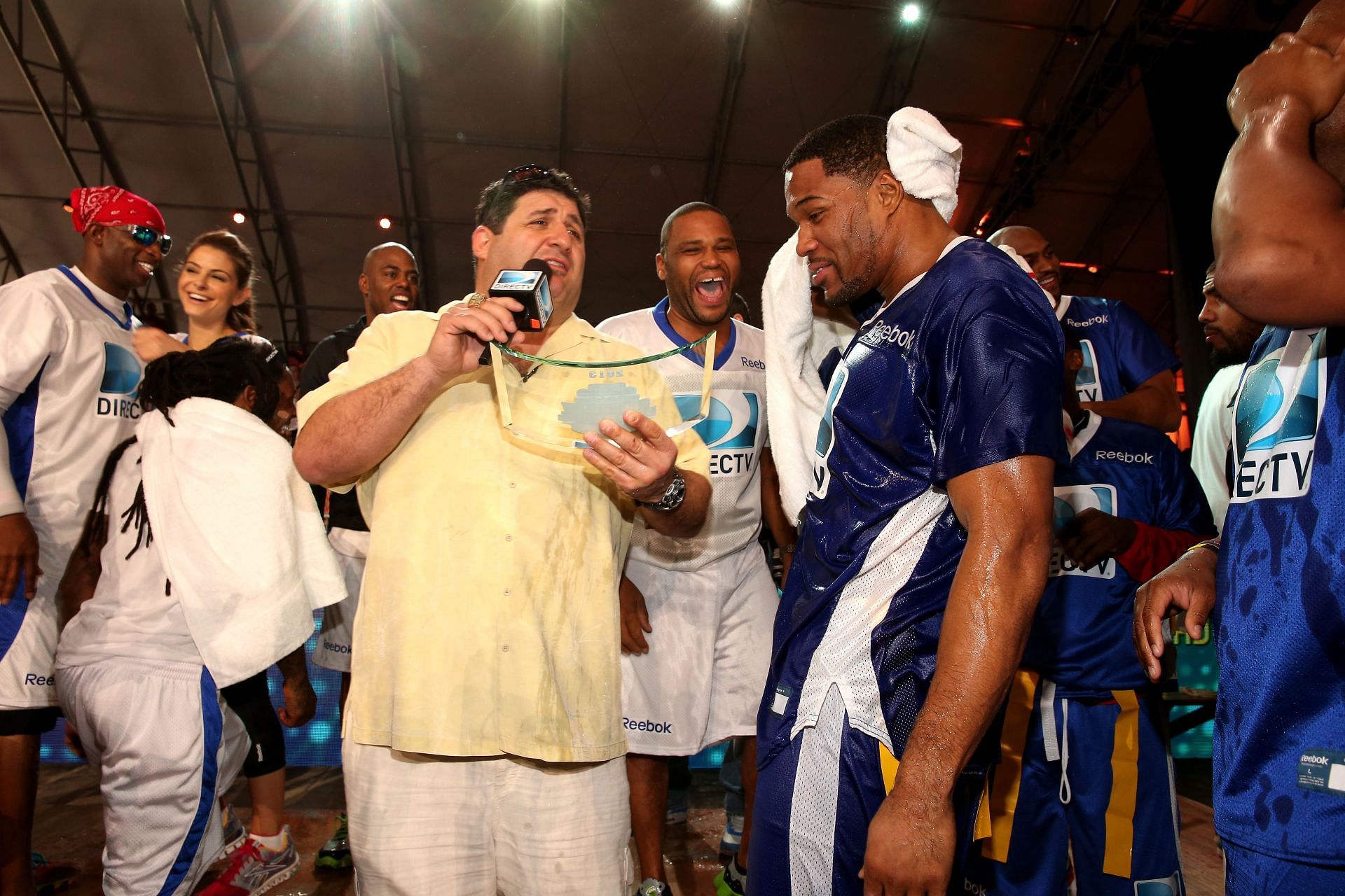 DIRECTV&#039;S Seventh Annual Celebrity Beach Bowl - Game