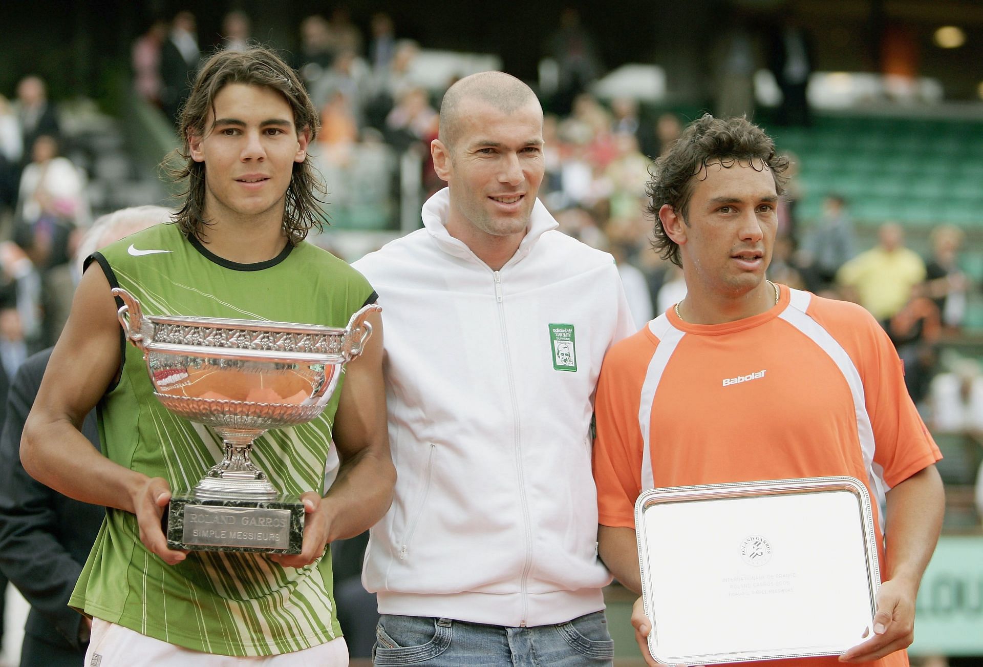 Rafael Nadal (L) and Mariano Puerta (R) at the 2005 French Open.