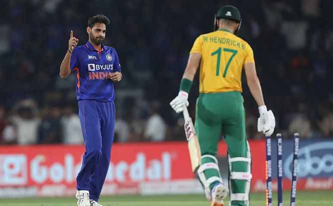 भुवनेश्वर कुमार की जबरदस्त गेंदबाजी को लेकर टीम इंडिया के बल्लेबाज का बड़ा बयान