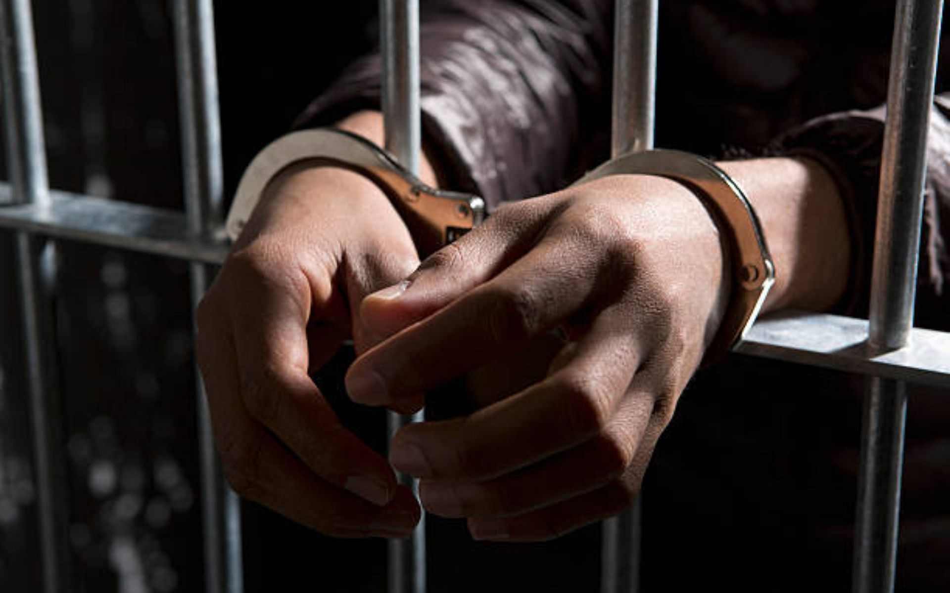 Mientras que cinco de las seis personas involucradas fueron sentenciadas a cadena perpetua, una fue sentenciada a muerte (Imagen a través de Caspar Benson/Getty Images)