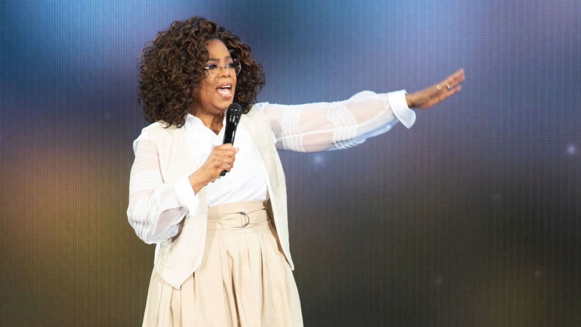 Facebook advertisements have been showing Oprah Winfrey advertising her alleged brand of weight loss gummy bears (Image via Tom Cooper/Getty Images)