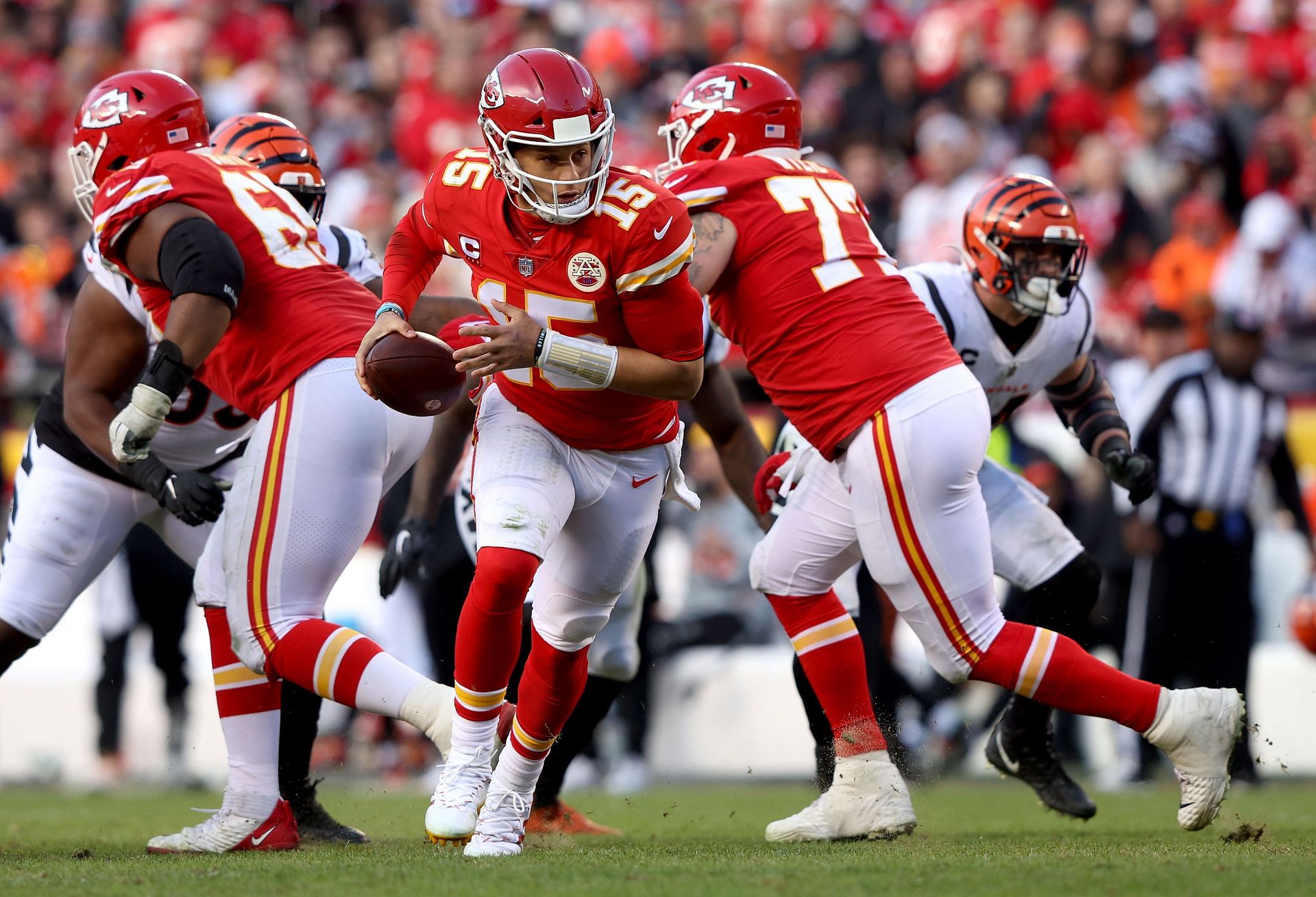 Patrick Mahomes Reacts Chiefs Landing JuJu Smith-Schuster - The Spun:  What's Trending In The Sports World Today