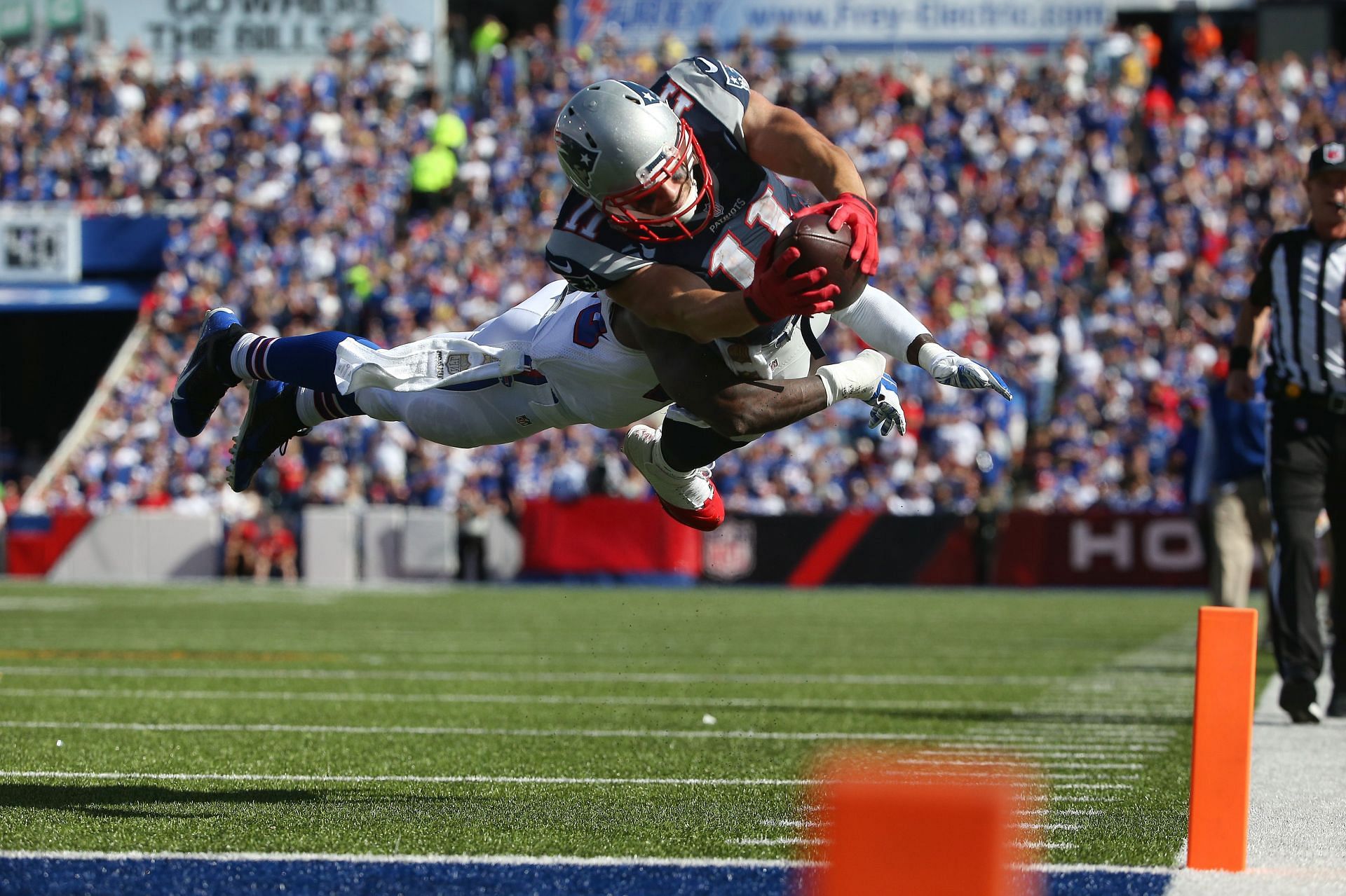 New England Patriots v Buffalo Bills