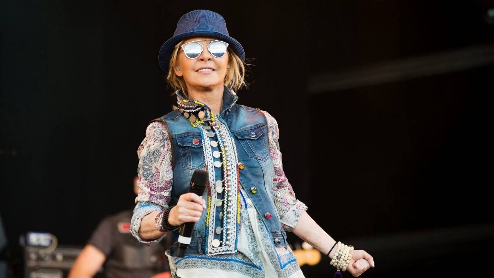 Lulu at the Wickerman festival in July 2015 (Image via Ross Gilmore/Getty Images)