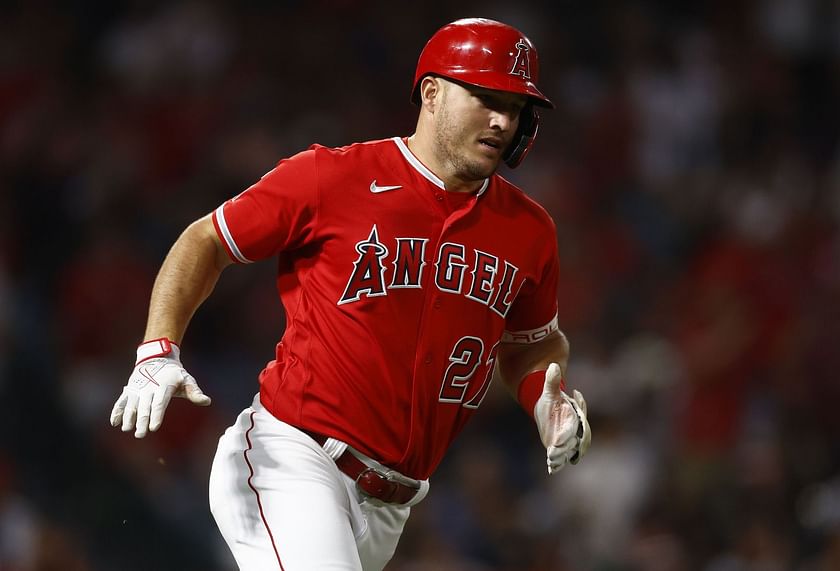 Angels' Mike Trout singles to end 0-for-26 slide