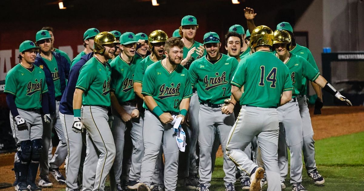 Notre Dame vs #1 Tennessee (CRAZY GAME!), Winner To College World Series