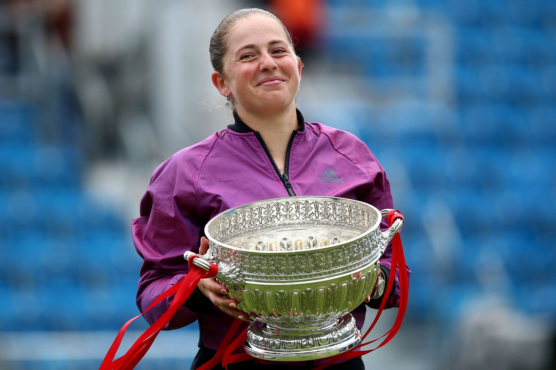 Jelena Ostapenko with the 2021 Eastbourne trophy