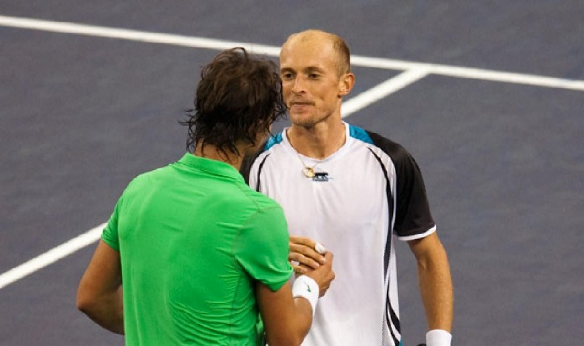 Nikolay Davydenko and Rafael Nadal after a match