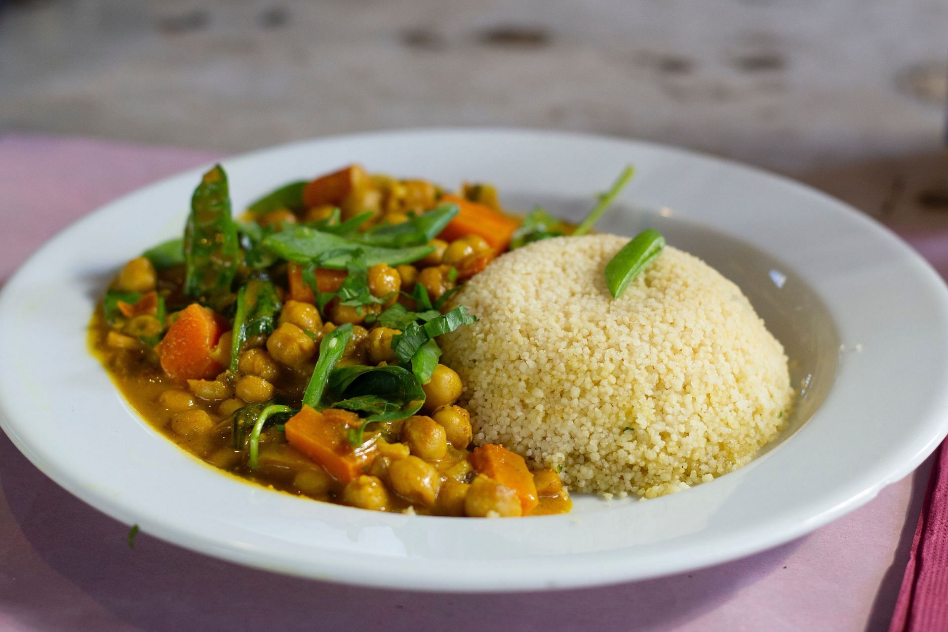 Couscous is rich in selenium. (Image via Unsplash / Daniela Relov)