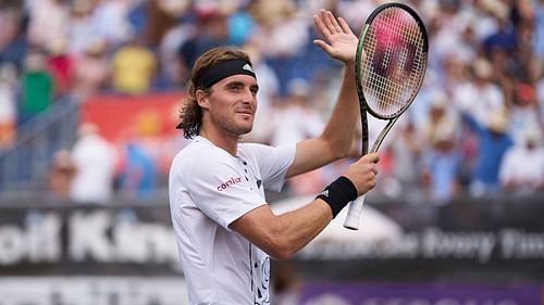 Stefanos Tsitsipas won his first grasscourt title on Saturday