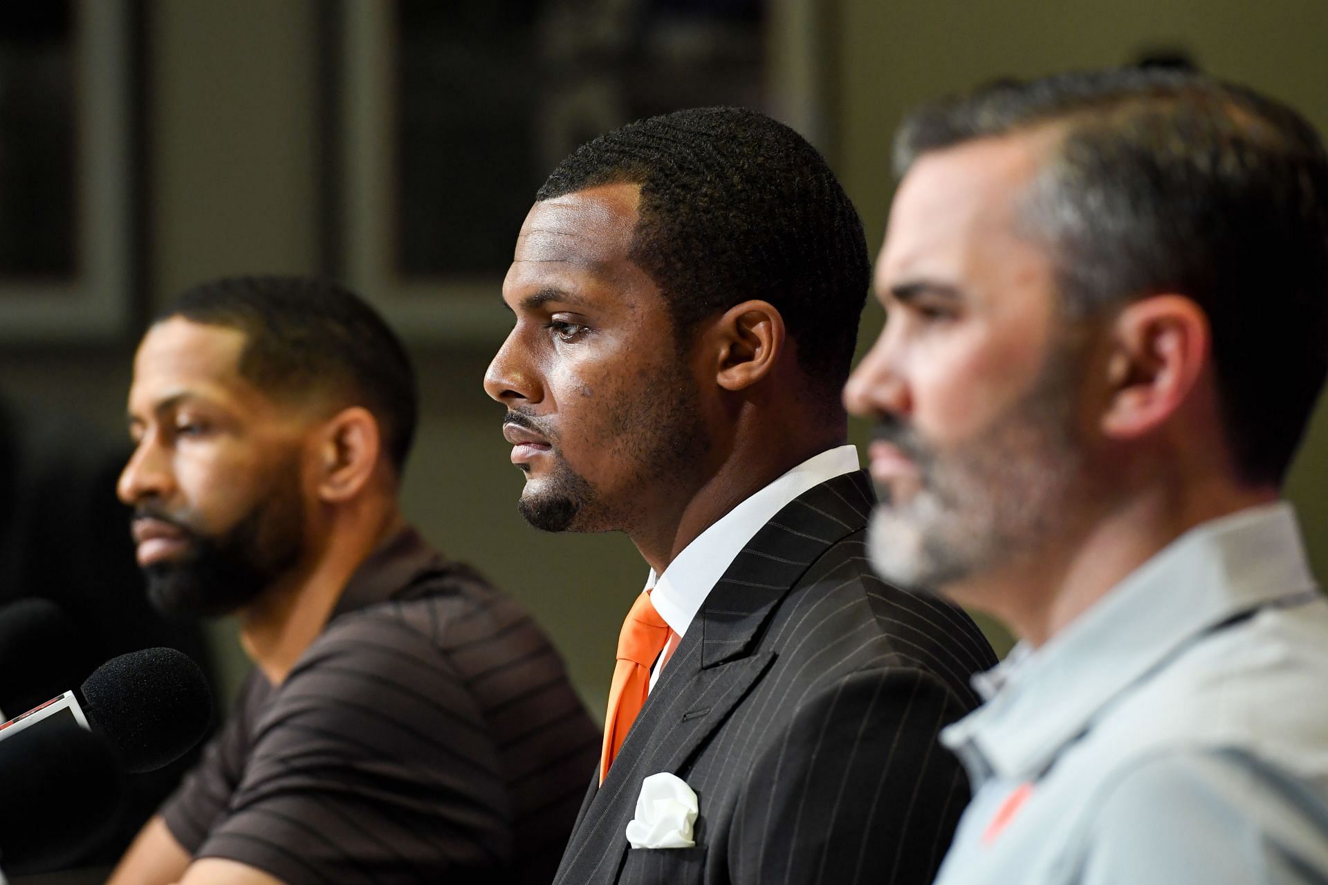 Cleveland Browns quarterback Deshaun Watson (centre) looks set to receive a lengthy suspension from the NFL
