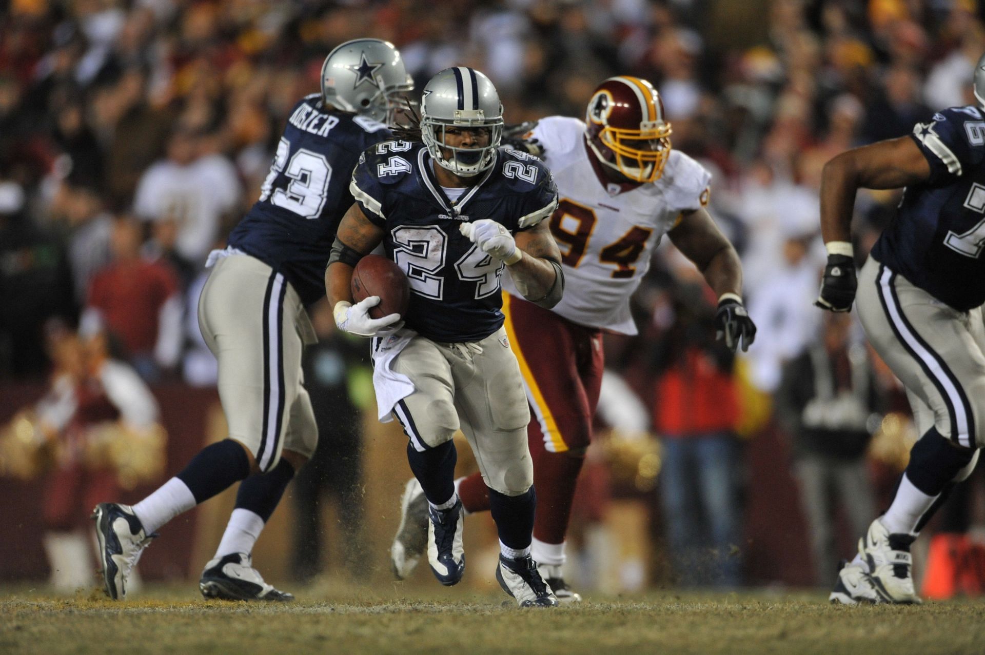 Former Bears, Cowboys RB Marion Barber III tragically passes away