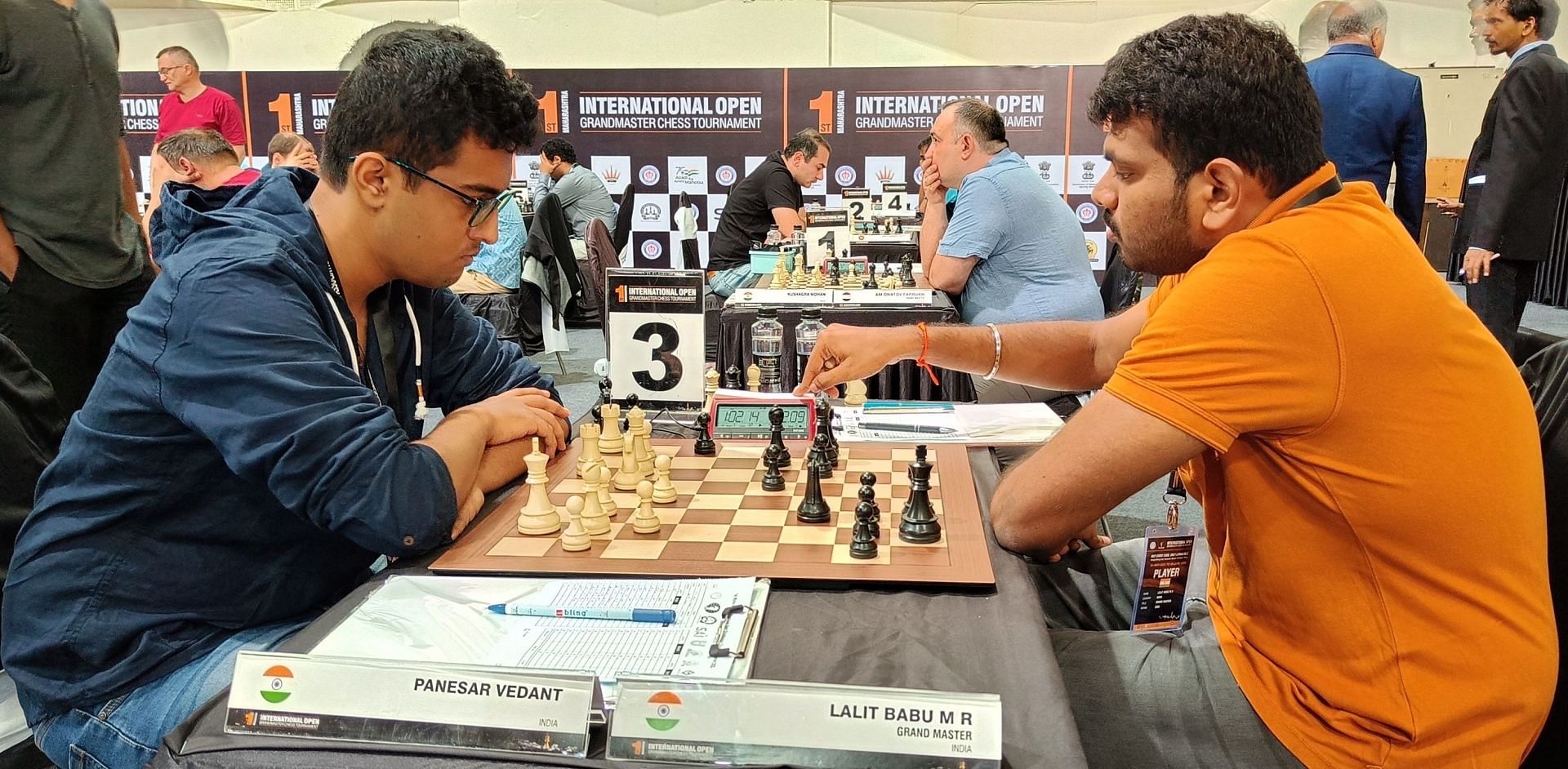 Indian GM Lalith Babu MR (R) beat Vedant Panesar in the second round in Pune on Wednesday. (Pic credit: AICF)