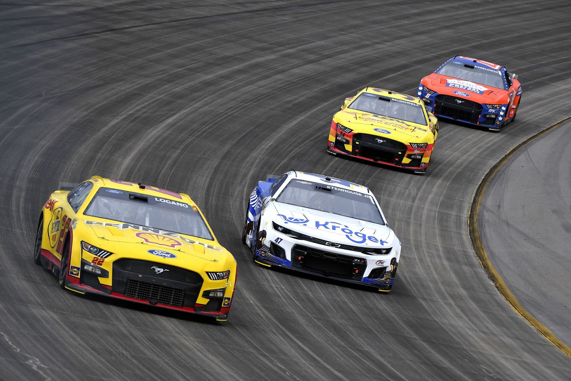 Joey Logano (#22 Pennzoil Ford Mustang) racing on track during the 2022 NASCAR Cup Series Ally 400 at Nashville Superspeedway in Lebanon, Tennessee (Photo by Logan Riely/Getty Images)